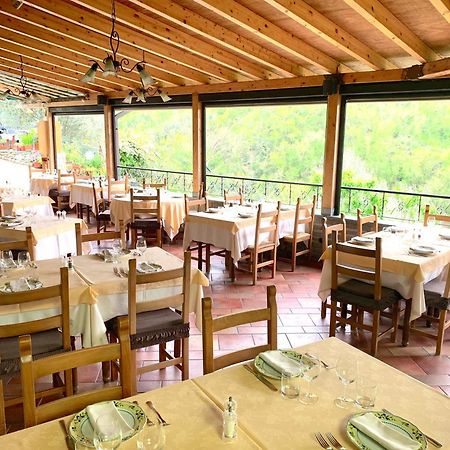 La Favorita Apricale B&B & Ristorante מראה חיצוני תמונה