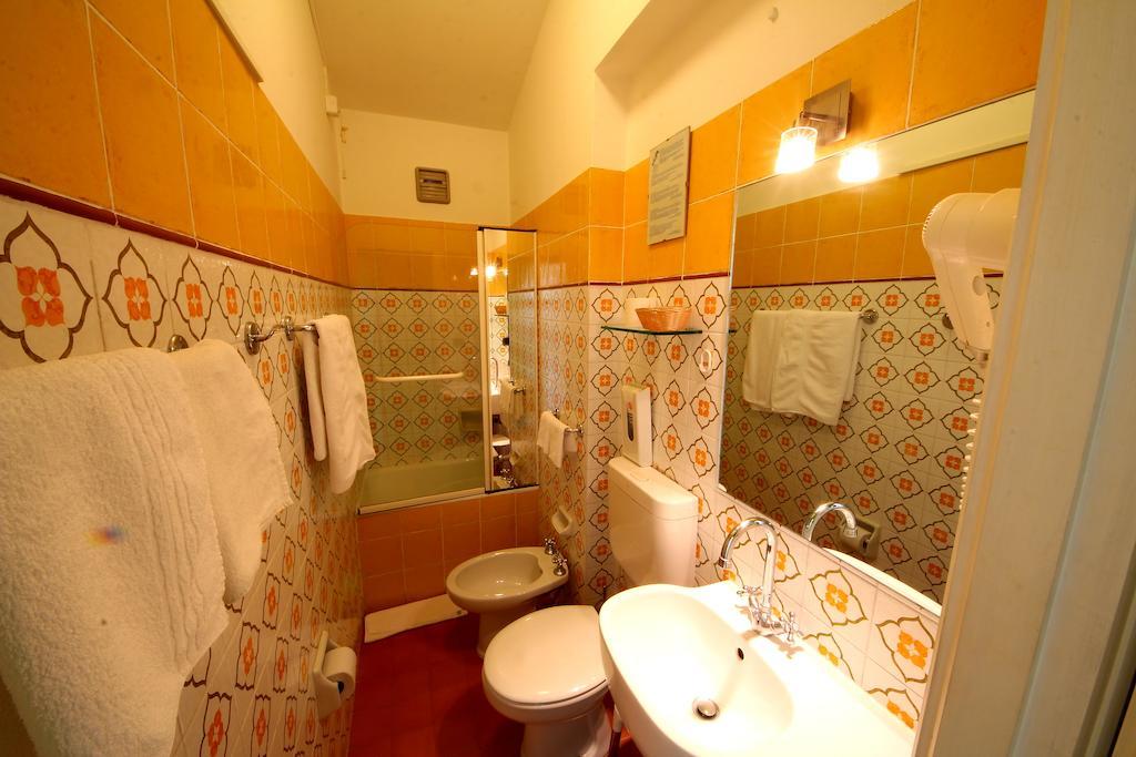 La Favorita Apricale B&B & Ristorante חדר תמונה