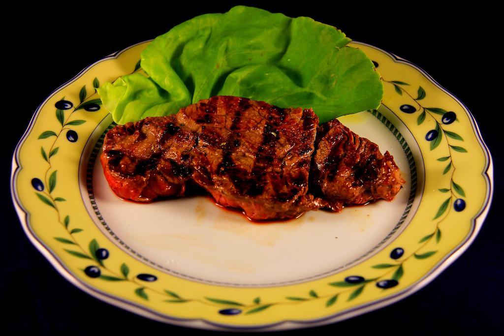 La Favorita Apricale B&B & Ristorante מראה חיצוני תמונה