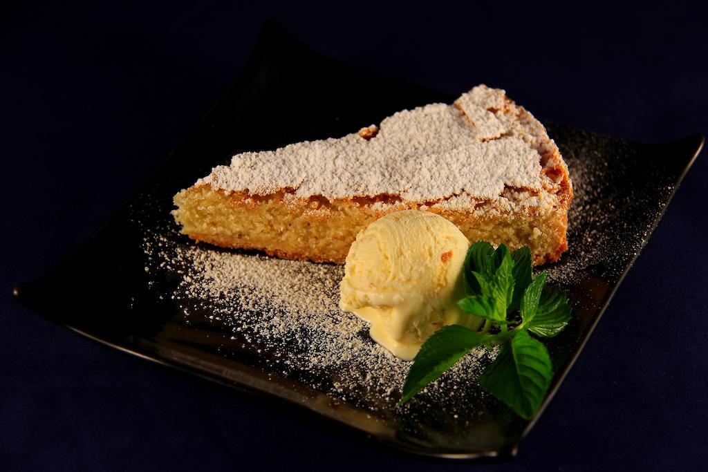 La Favorita Apricale B&B & Ristorante מראה חיצוני תמונה